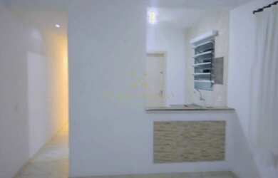 Imagem: A casa possui 2 Dormitórios, 2 Banheiros, 2 Vagas na garagem