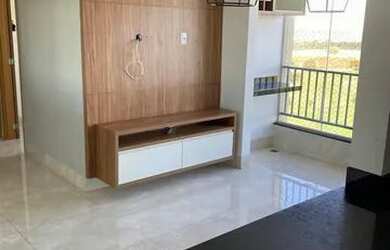 Imagem: O apartamento possui 2 Dormitórios, 1 Banheiro, 2 Vagas na