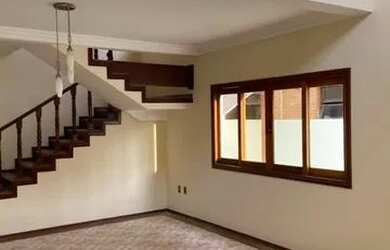 Imagem: A casa em condomínio possui 4 Dormitórios, 5 Banheiros, 4