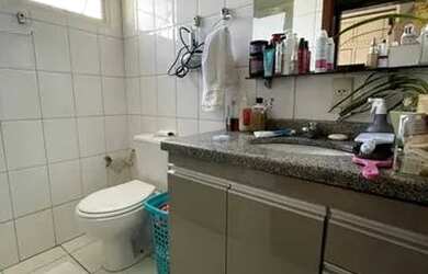 Imagem: A casa possui 2 Dormitórios, 2 Banheiros, 1 Vaga na garagem