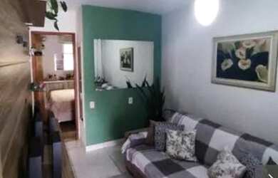 Imagem: A casa possui 3 Dormitórios, 1 Banheiro, 1 Vaga na garagem