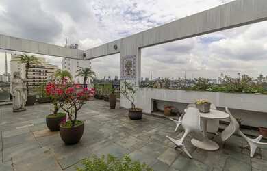 Imagem: O apartamento na cobertura possui 3 Dormitórios, 5 Banheiros