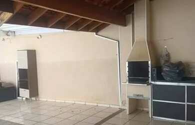 Imagem 3: Casa com 4 quartos e 2 banheiros