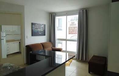 Imagem: O apartamento possui 1 Dormitório, 1 Banheiro, 1 Vaga na garagem