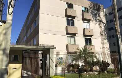 Imagem: O apartamento possui 3 Dormitórios, 1 Banheiro, 1 Vaga na garagem