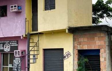 Imagem: A casa possui 1 Dormitório, 1 Banheiro e está localizado