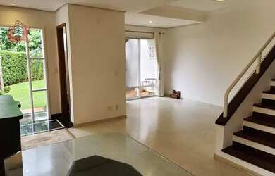 Imagem: A casa possui 3 Dormitórios, 3 Banheiros, 2 Vagas na garagem