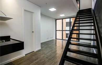 Imagem: O depósito possui 1 Vaga na garagem e 66m² de Área e está