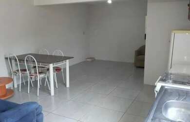 Imagem: A kitnet possui 1 Dormitório, 1 Banheiro e está localizado