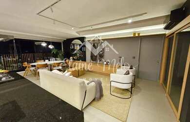 Imagem: O apartamento possui 3 Dormitórios, 3 Banheiros, 140m² de