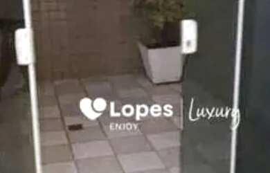 Imagem: O depósito possui 1 Vaga na garagem, 44m² de Área e está