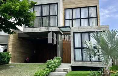 Imagem: A casa em condomínio possui 4 Dormitórios, 5 Banheiros, 4