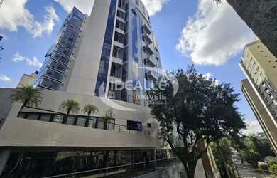 Imagem: O apartamento possui 1 Dormitório, 1 Banheiro, 2 Vagas na garagem