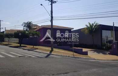 Imagem: O depósito possui 5 Vagas na garagem e 286m² de Área e está