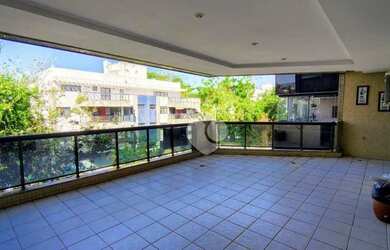 Imagem: O apartamento possui 3 Dormitórios, 3 Banheiros, 2 Vagas na