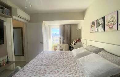 Imagem: O apartamento possui 3 Dormitórios, 2 Banheiros, 1 Vaga na