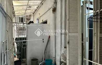 Imagem: O apartamento à venda possui 1 Dormitório, 1 Banheiro e 40m²