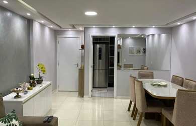 Imagem: O apartamento possui 4 Dormitórios, 4 Banheiros, 2 Vagas na