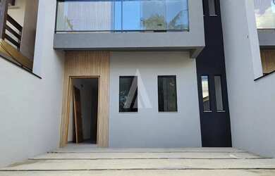 Imagem 1: Sobrado geminado com 2 suítes à venda no bairro Costa e Silva em Joinville -SC, de R$ 500