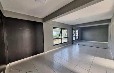 Imagem 9: SALA COMERCIAL no CENTRO com 0 quartos para LOCAÇÃO, 180 m²