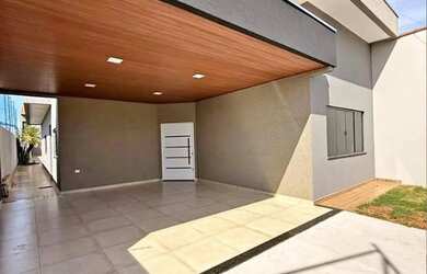 Imagem: A casa possui 2 Dormitórios, 1 Banheiro e está localizado