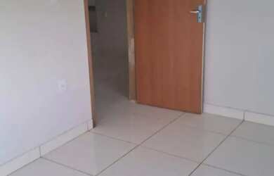 Imagem: O apartamento possui 2 Dormitórios, 1 Banheiro, 2 Vagas na