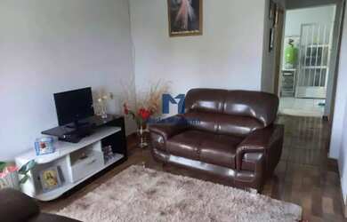 Imagem: A casa possui 2 Dormitórios, 1 Banheiro, 1 Vaga na garagem