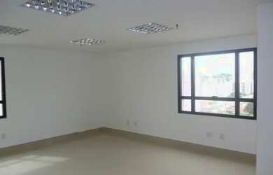 Imagem: O depósito possui 40m² de Área e está localizado em Lapa