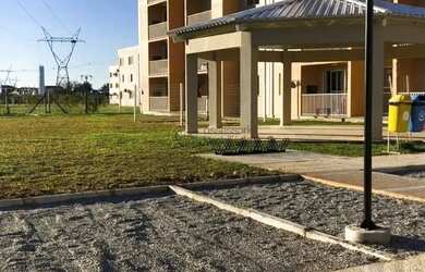 Imagem: O apartamento possui 2 Dormitórios, 1 Banheiro, 1 Vaga na garagem