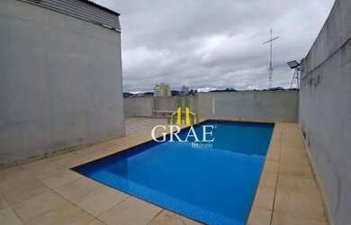 Imagem: A casa possui 3 Dormitórios, 2 Banheiros, 4 Vagas na garagem