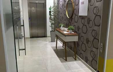 Imagem: O apartamento possui 2 Dormitórios, 2 Banheiros, 1 Vaga na