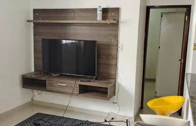 Imagem: O apartamento possui 2 Dormitórios, 1 Banheiro, 1 Vaga na garagem