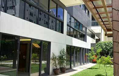 Imagem: O apartamento possui 3 Dormitórios, 1 Banheiro, 2 Vagas na