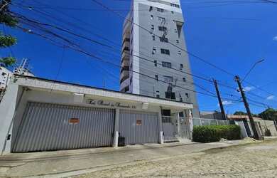 Imagem: O apartamento possui 3 Dormitórios, 3 Banheiros, 2 Vagas na