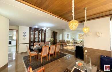 Imagem: O apartamento possui 4 Dormitórios, 4 Banheiros, 2 Vagas na