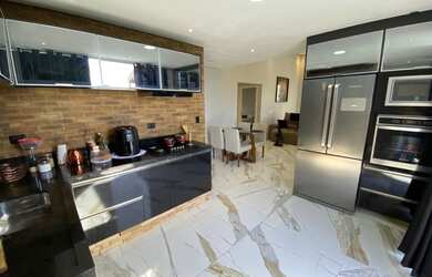 Imagem: A casa em condomínio possui 3 Dormitórios, 3 Banheiros, 4