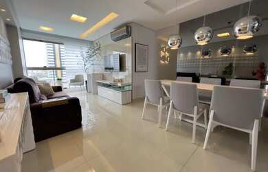 Imagem: O apartamento possui 3 Dormitórios, 2 Banheiros, 2 Vagas na