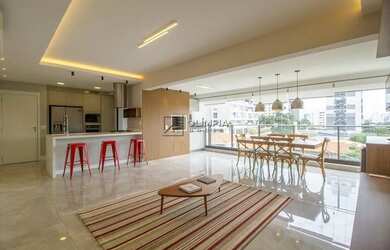 Imagem: O apartamento possui 2 Dormitórios, 2 Banheiros, 2 Vagas na