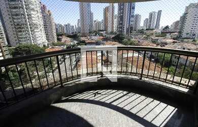 Imagem: O apartamento possui 4 Dormitórios, 5 Banheiros, 5 Vagas na