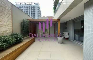 Imagem: O apartamento possui 2 Dormitórios, 2 Banheiros, 2 Vagas na