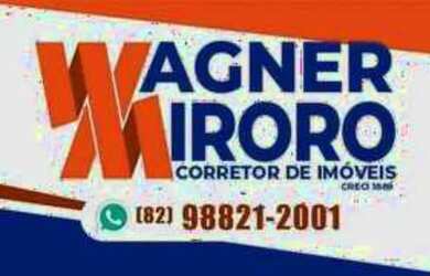 Imagem: A casa possui 3 Dormitórios, 1 Banheiro, 1 Vaga na garagem