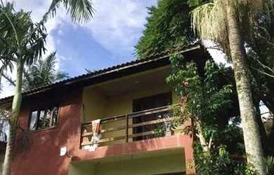 Imagem: A casa possui 2 Dormitórios, 1 Banheiro, 1 Vaga na garagem