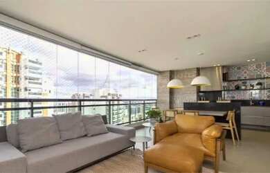 Imagem: O apartamento na cobertura possui 4 Dormitórios, 5 Banheiros