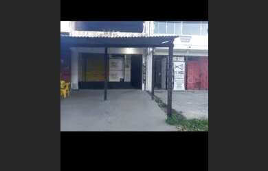 Imagem: A casa possui 2 Dormitórios e 1 Banheiro e está localizado