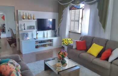 Imagem: A casa possui 2 Dormitórios, 1 Banheiro e 60m² de Área e