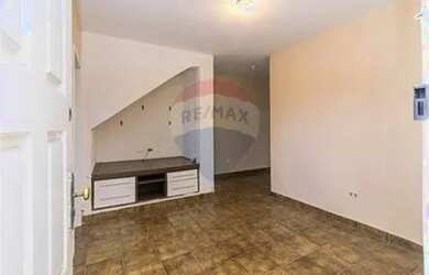 Imagem: A casa possui 4 Dormitórios, 3 Banheiros, 2 Vagas na garagem