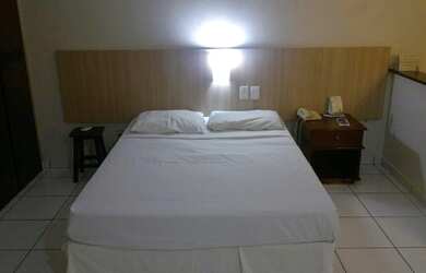 Imagem 3: Hotel Hot Springs. 1 Dormitório