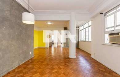 Imagem: O apartamento possui 3 Dormitórios, 3 Banheiros, 1 Vaga na