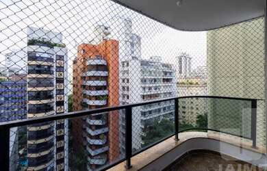 Imagem: O apartamento possui 4 Dormitórios, 5 Banheiros, 2 Vagas na