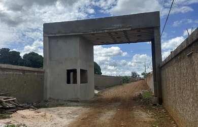 Imagem: O terreno possui 400m² de Área e está localizado em Setor